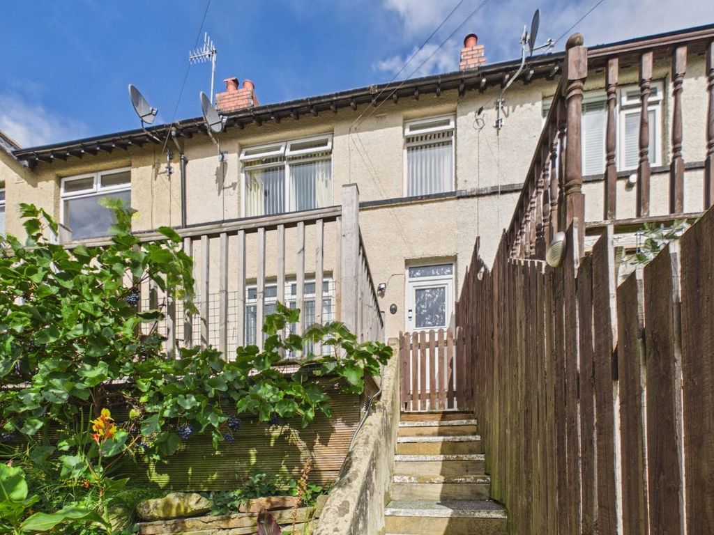 Property photo 1 of 16 Cam01268G0-Pr0520-Still015.Jpg