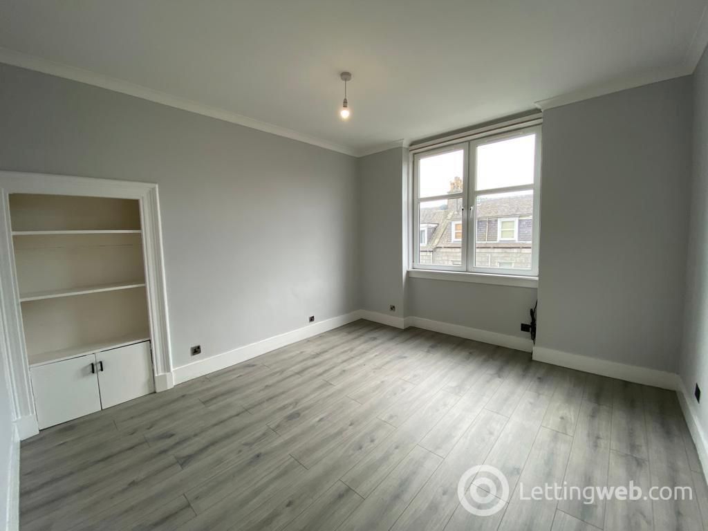 Property photo 2 of 8 Photo 2