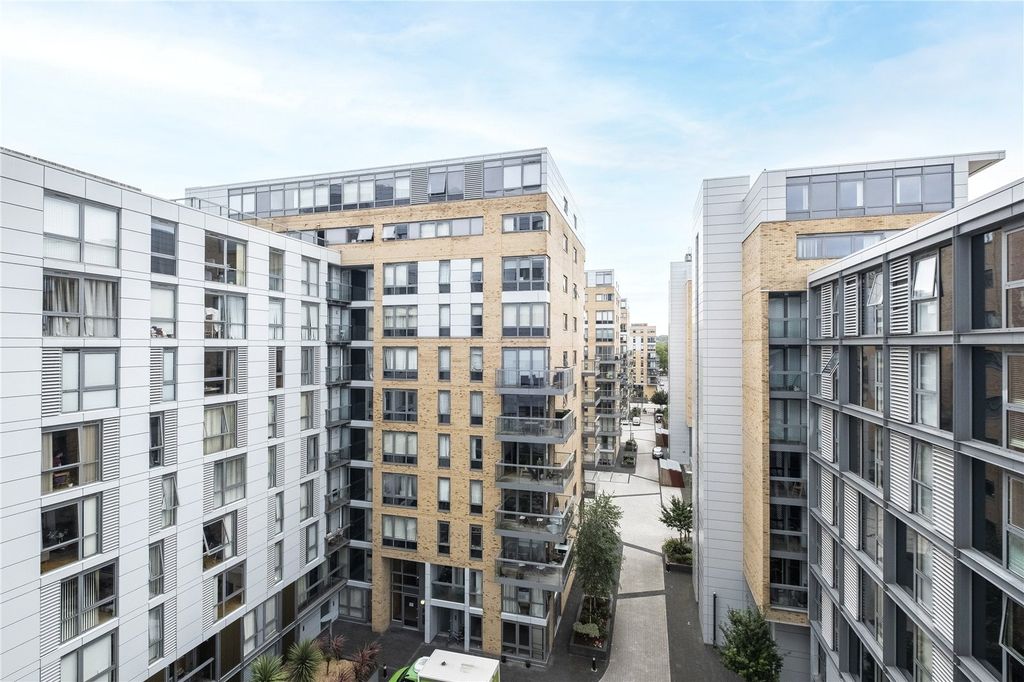 Property photo 3 of 8