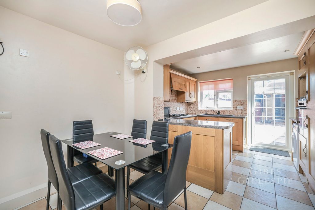 Property photo 2 of 14 Pbox-Img.Jpg