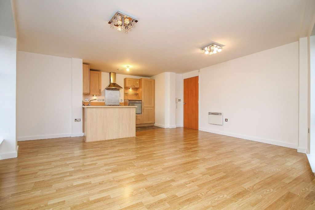 Property photo 3 of 7 3