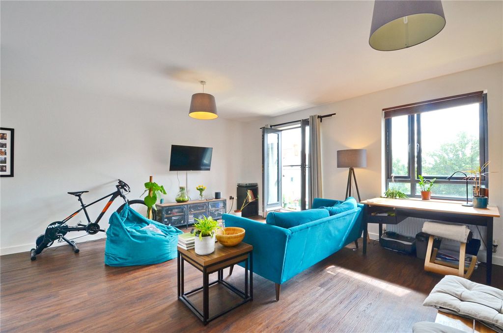 Property photo 3 of 15 Picture No. 03