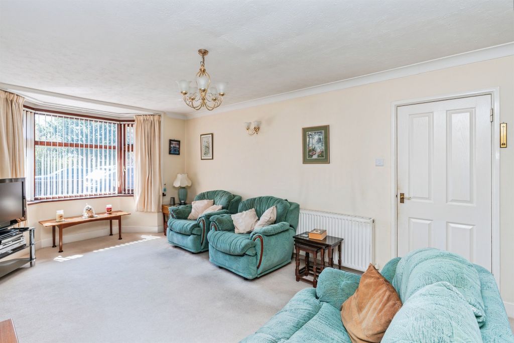 Property photo 2 of 21