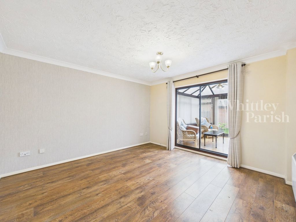 2 bed semi-detached house for saleWorcester Way, Attleborough NR17 photo 4