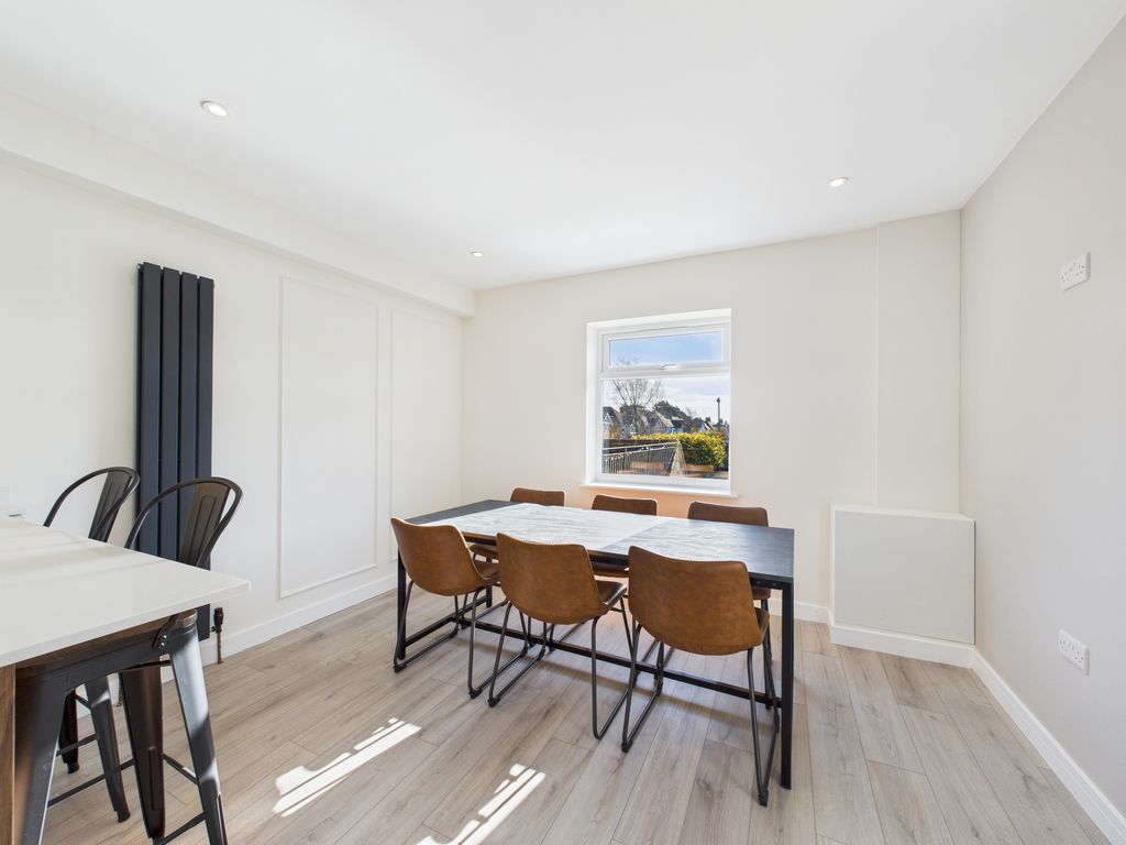 Property photo 2 of 7 Communal Dining Area (2)