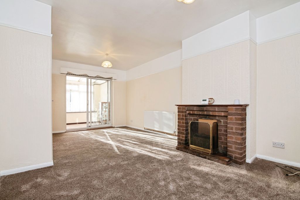 Property photo 2 of 15 Living Room