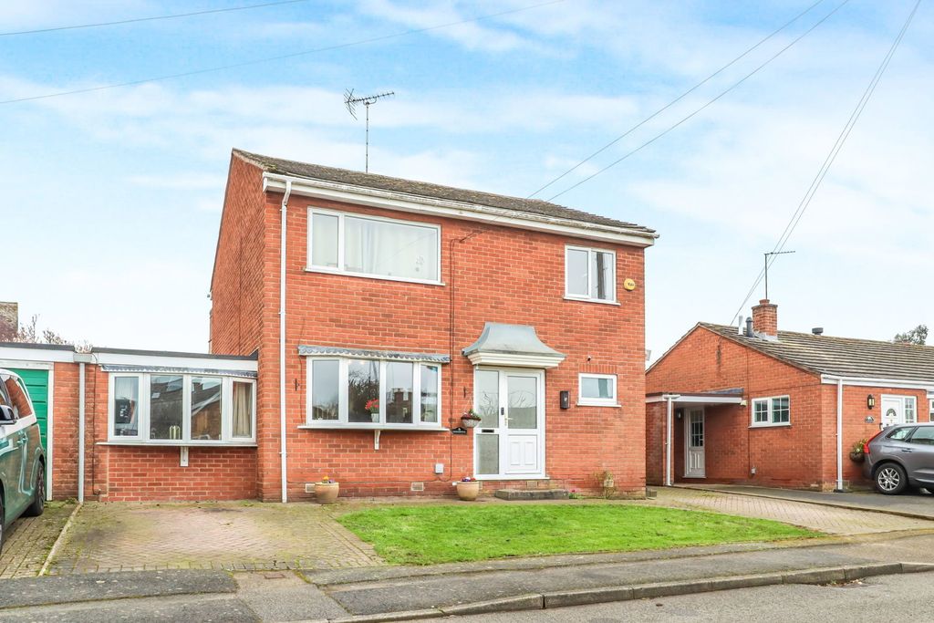 Property photo 1 of 29