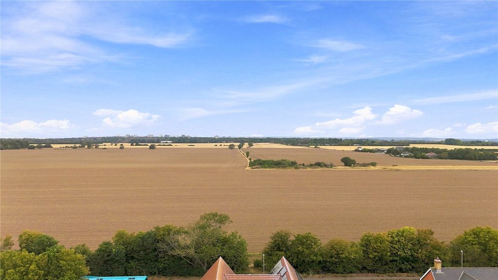 Property photo 2 of 21 Picture No. 40
