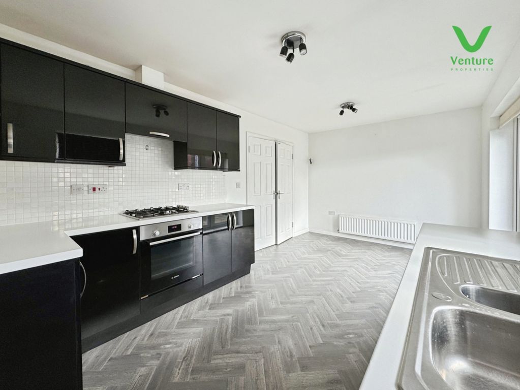 Property photo 3 of 18 Pbox-Img.Jpg