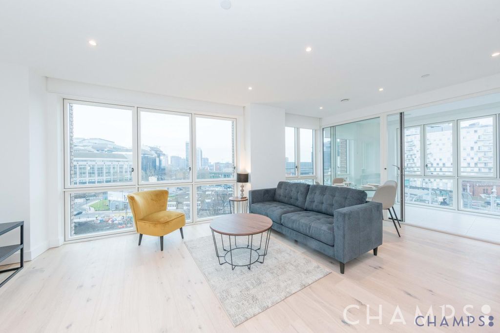 Property photo 1 of 10 2 Bedroom Apartment To Let
