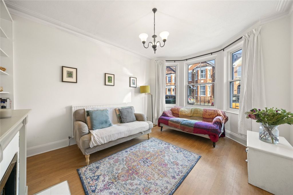 Property photo 2 of 11 Picture No. 04