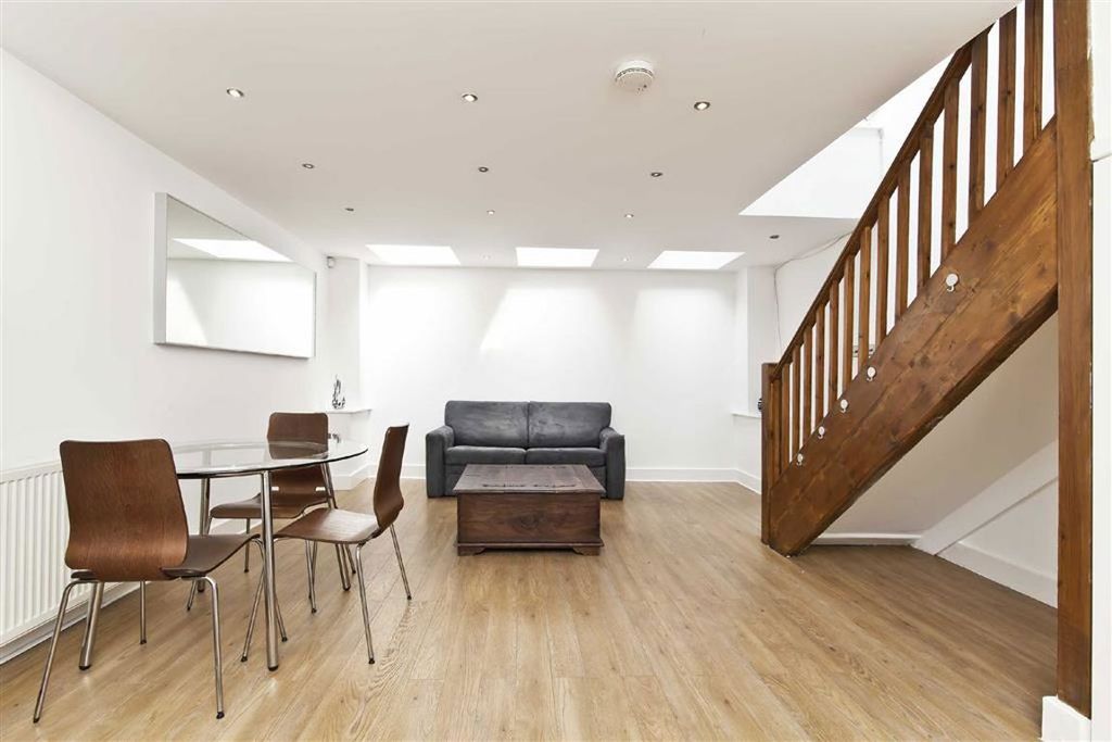 Property photo 1 of 5