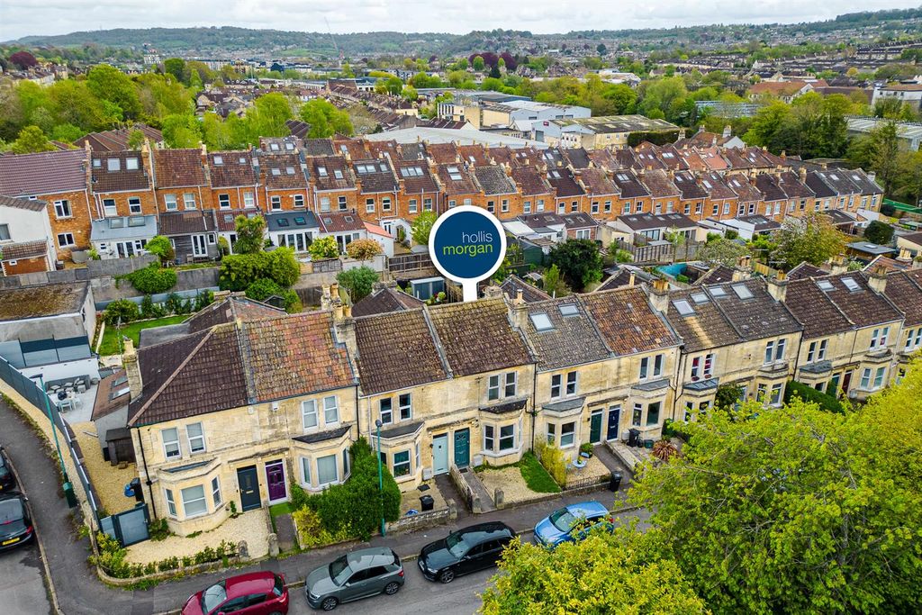 Property photo 3 of 34 4 Osborne Road, Locksbrook, Bath BA1 3Jr | Period