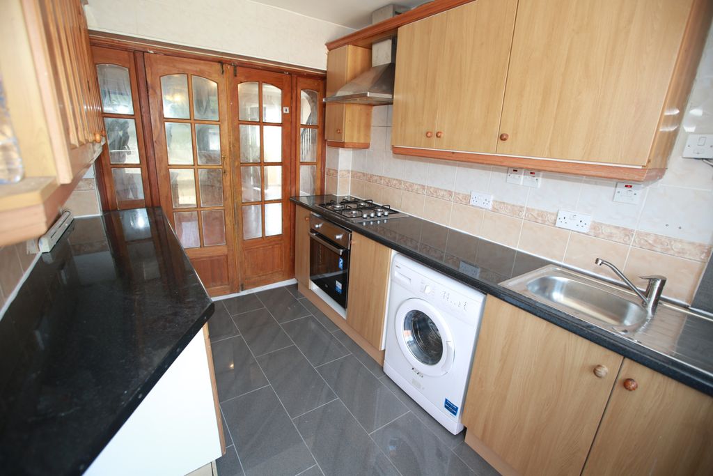 Property photo 3 of 10 Gallery