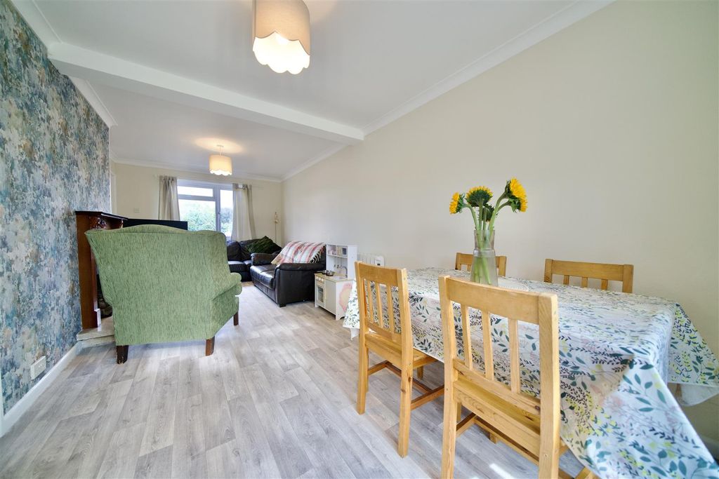 Property photo 2 of 22 Dsc07045.Jpeg