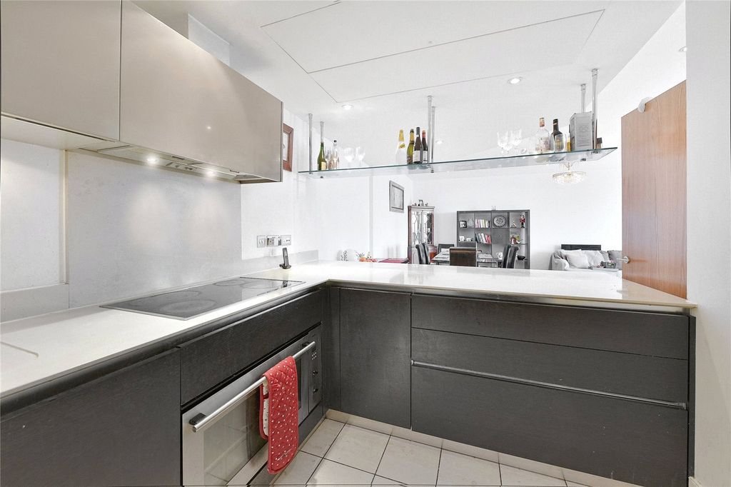 Property photo 3 of 14 Picture No. 14