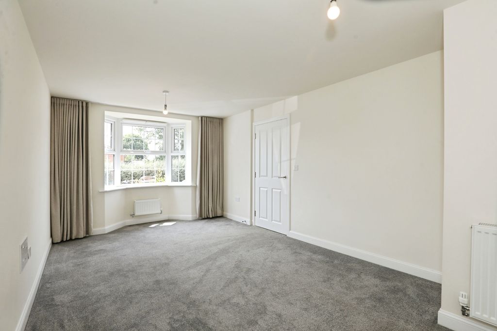 Property photo 2 of 18 Pbox-Img.Jpg