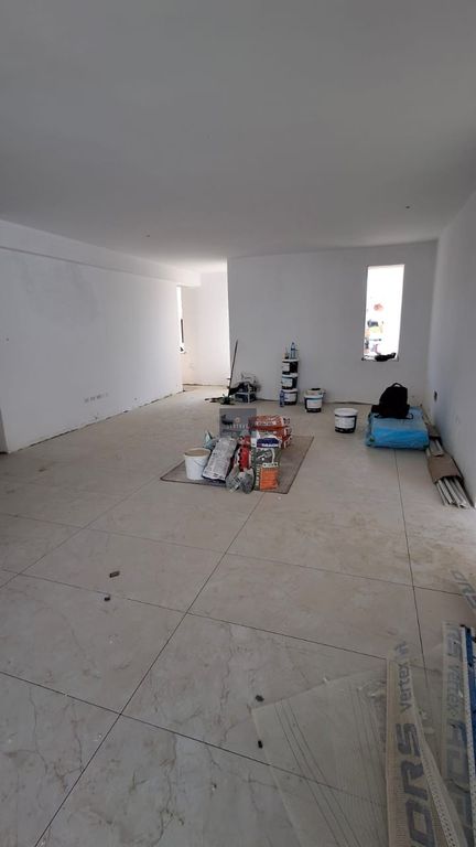 Property photo 3 of 25