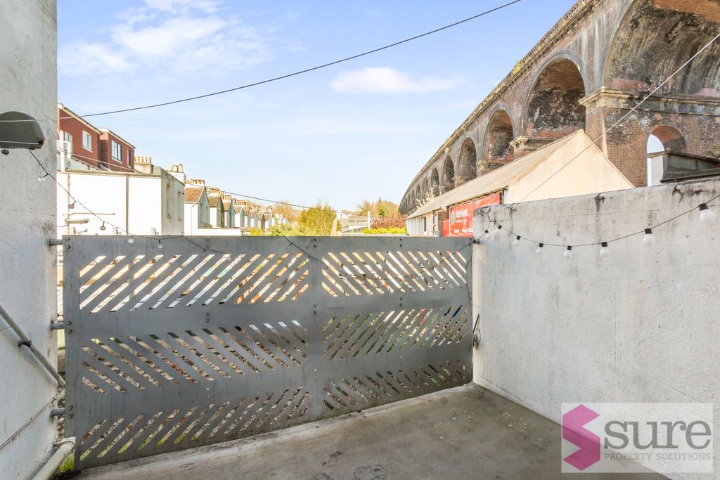 Additional image 17 of 6 bed maisonette to rentPreston Road, Brighton, Brighton, East Sussex BN1