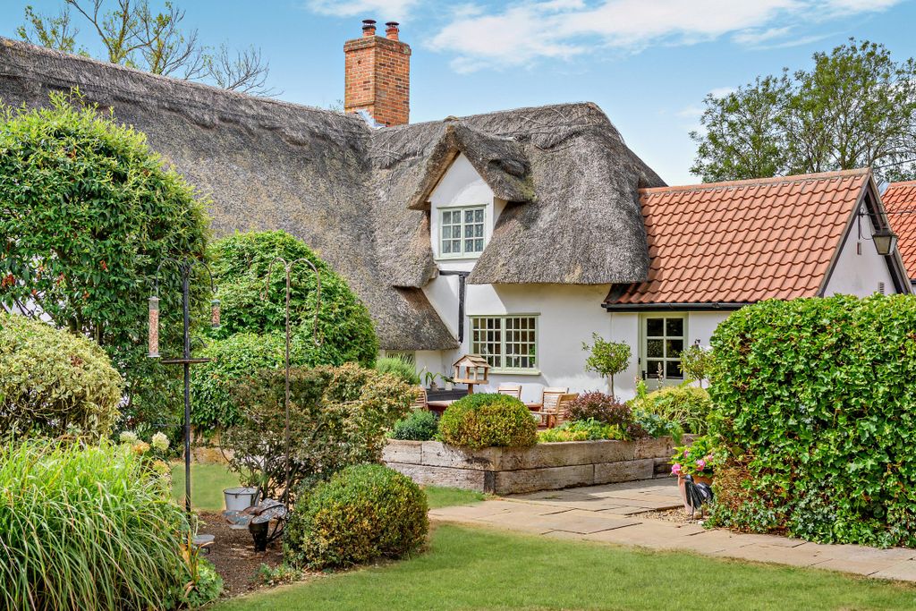 Property photo 1 of 16 Rear Courtyard