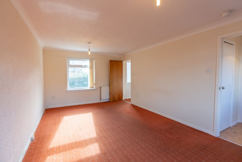 Property photo 3 of 31 Gallery
