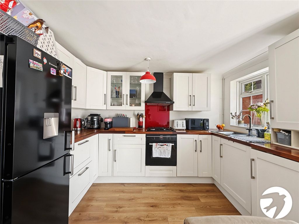 Property photo 3 of 14 Picture No. 13