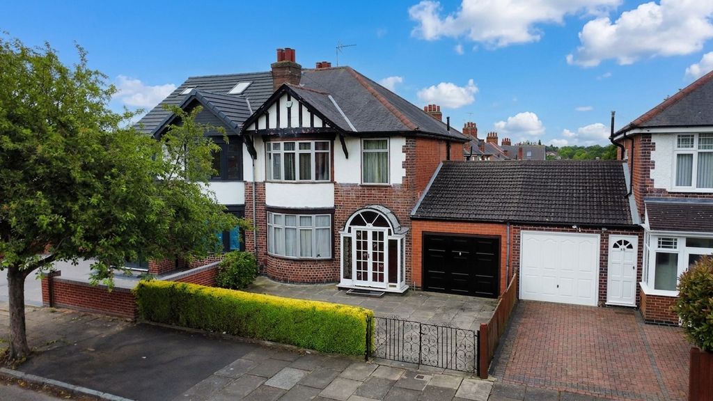 Property photo 1 of 34