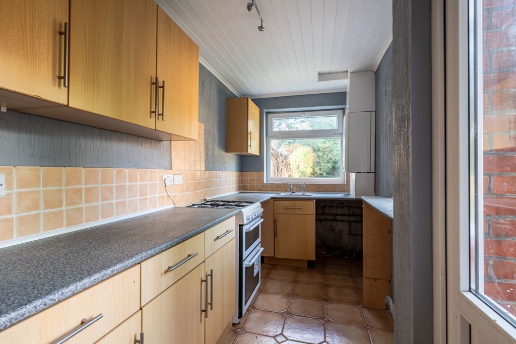 Property photo 2 of 19 5299021