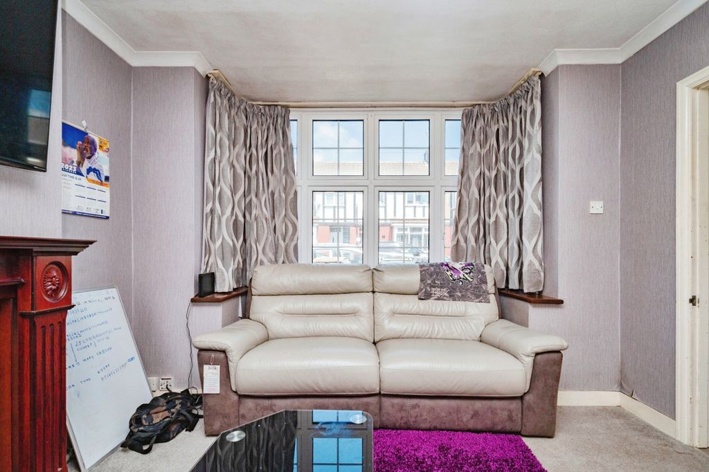 Property photo 3 of 13 Photography