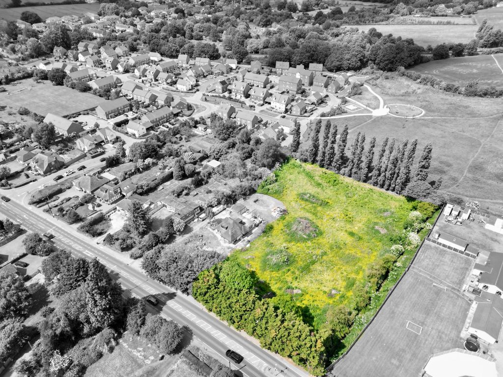 Property photo 1 of 11 Site With Planning For 10 Houses, 3 Detached 4 Bed Houses And 2 x Blocks Of 3 Bed Terraced Housing. Located In A Beautiful Village With Mainline Trains To London In 1 Hour.