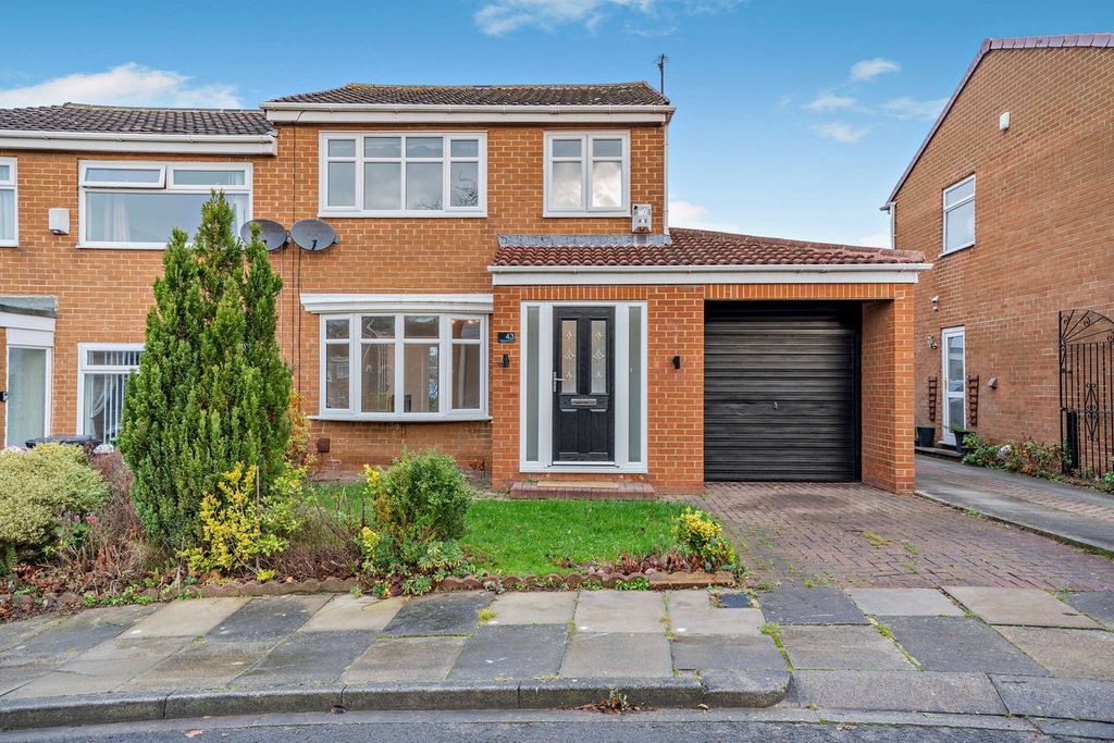 Property photo 1 of 27