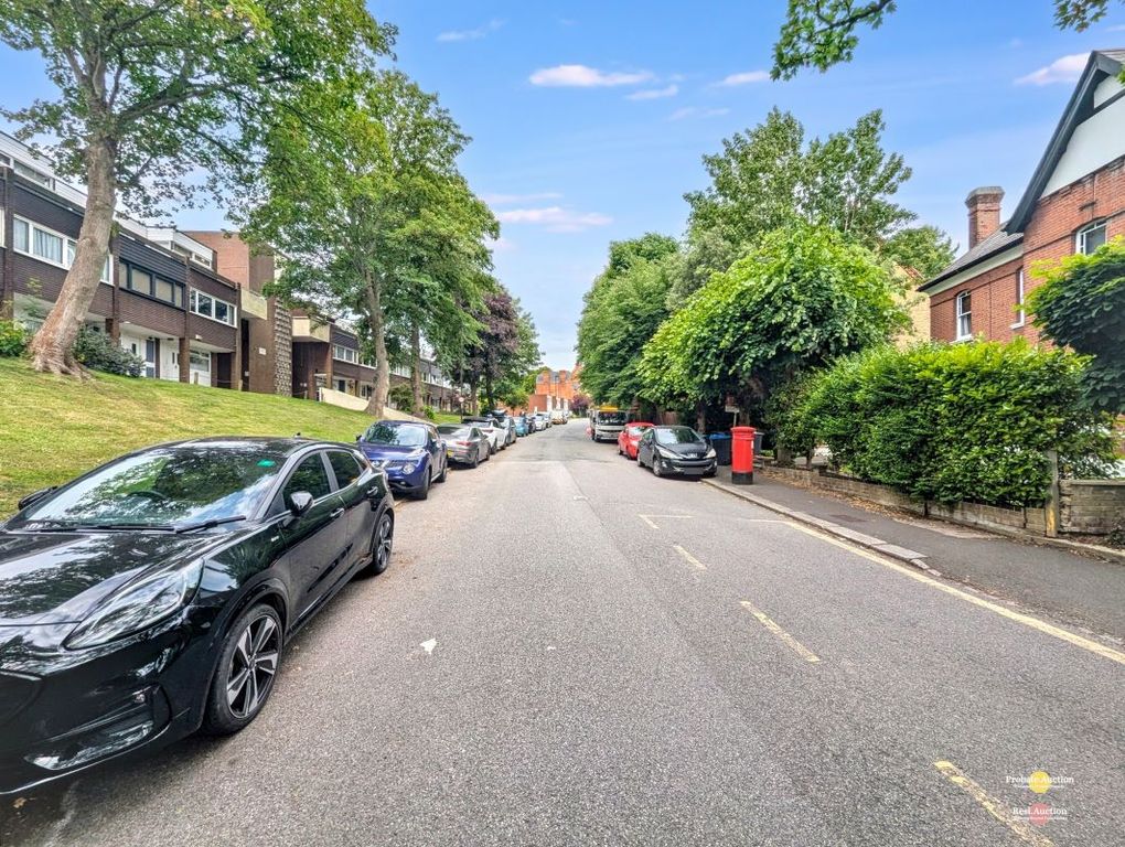 Property photo 3 of 20