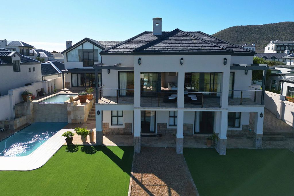 Property photo 1 of 41 1TV1730201