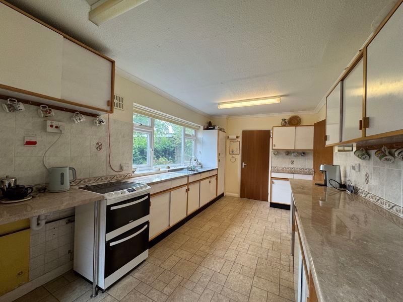 Property photo 2 of 27 Kitchen