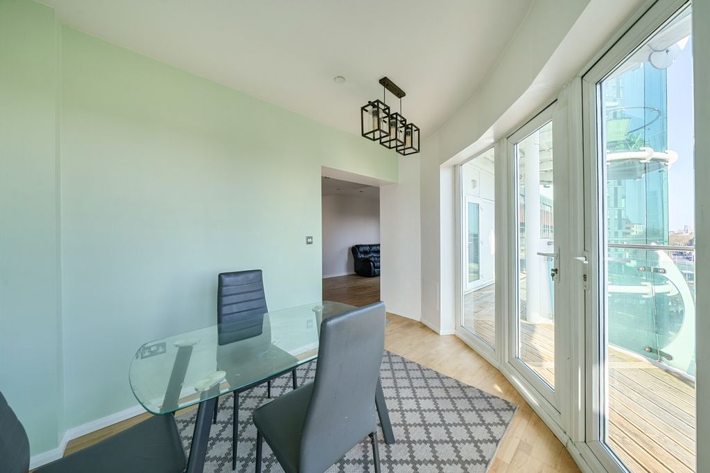 Property photo 1 of 21 1430999-13-69Bc08...