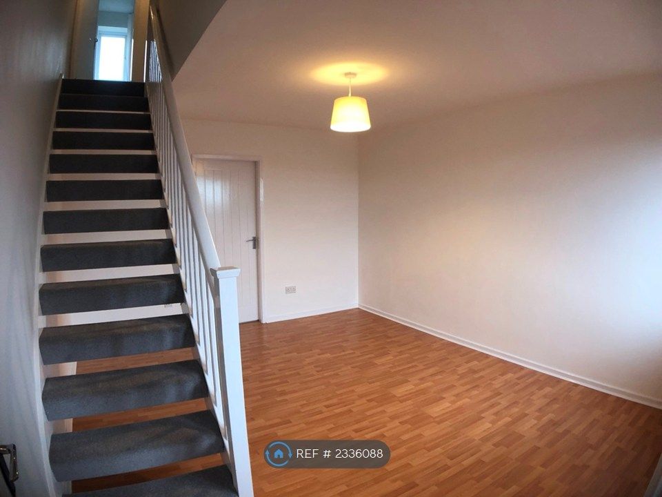 Property photo 2 of 8 Living Room