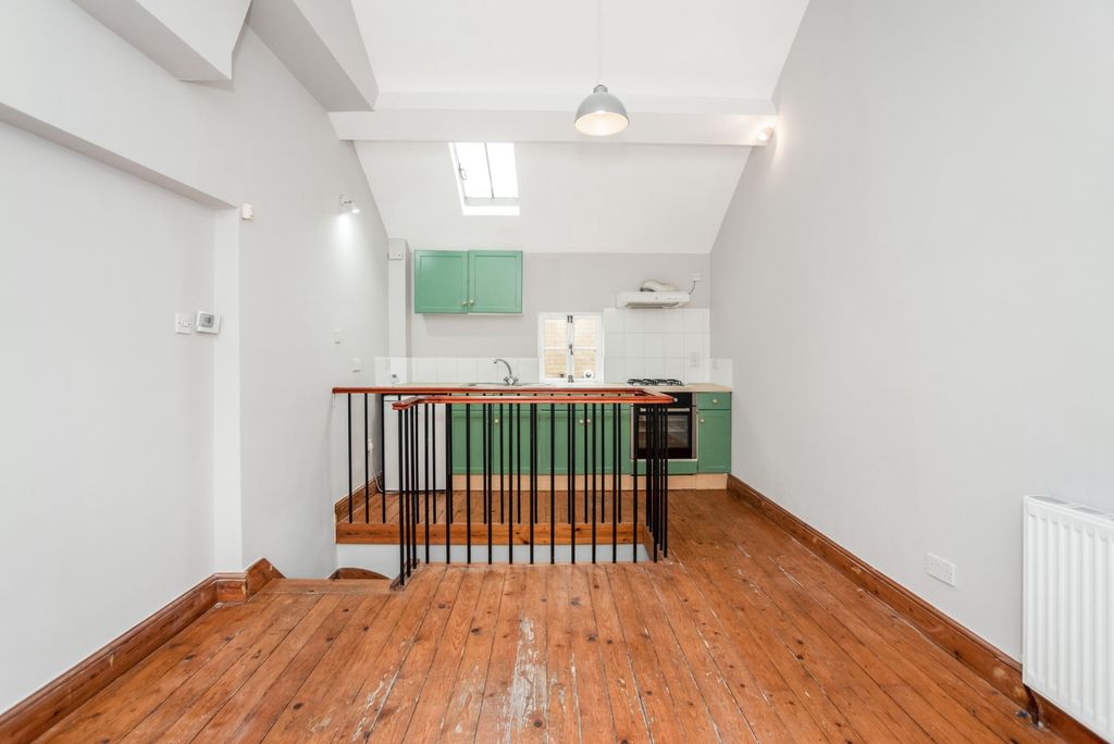 Property photo 2 of 15 Photo 9