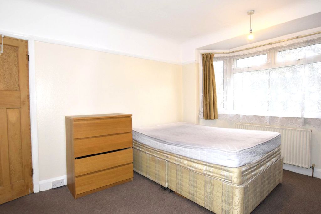 Property photo 3 of 6 Bedroom One