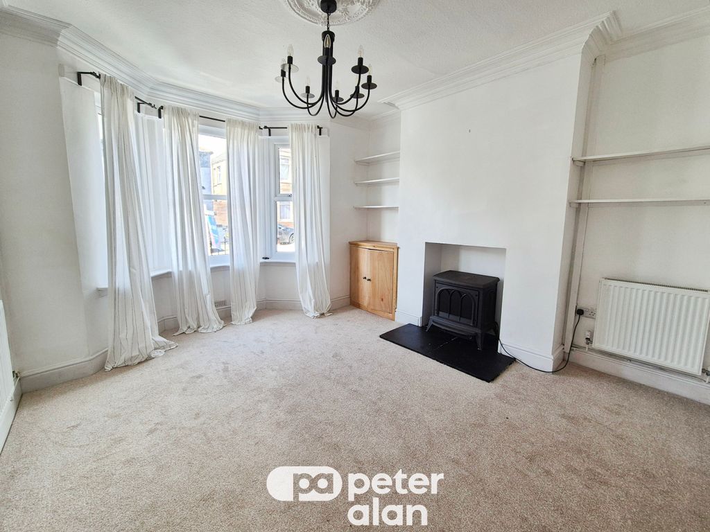 Property photo 2 of 14 Image