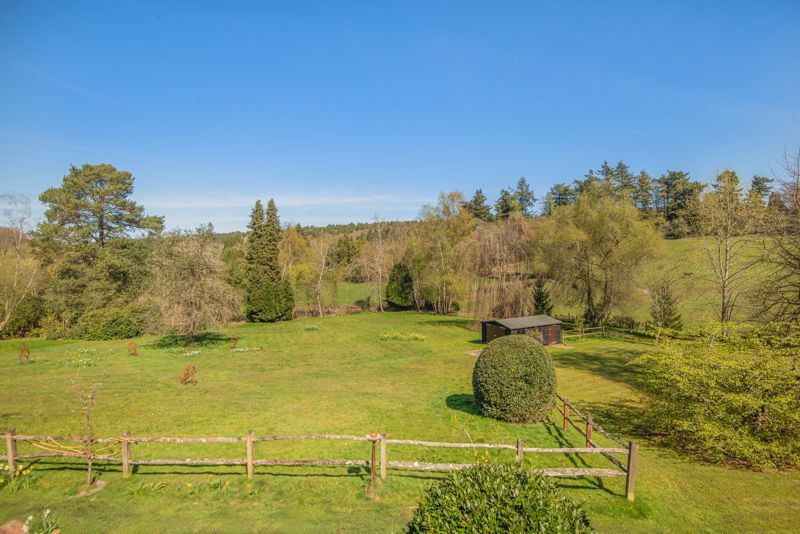 Property photo 3 of 41 Photo 27
