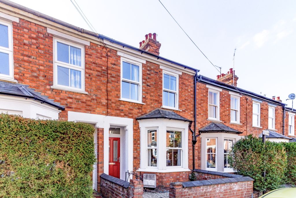 Property photo 1 of 7 External