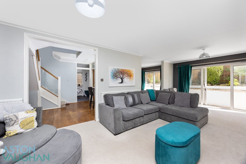 Property photo 3 of 31 4761153