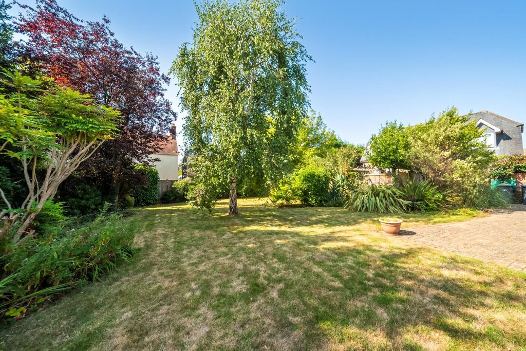 Property photo 3 of 21 1333695-22-689B24F18033F.Jpg