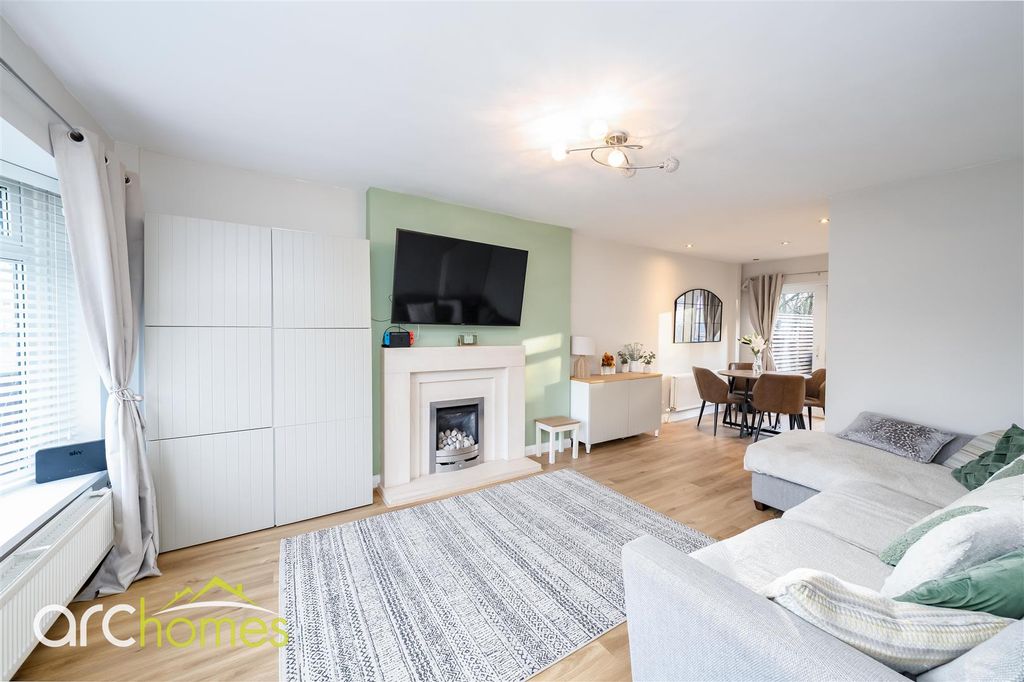 Property photo 2 of 26 Dsc06452-Edit.Jpg