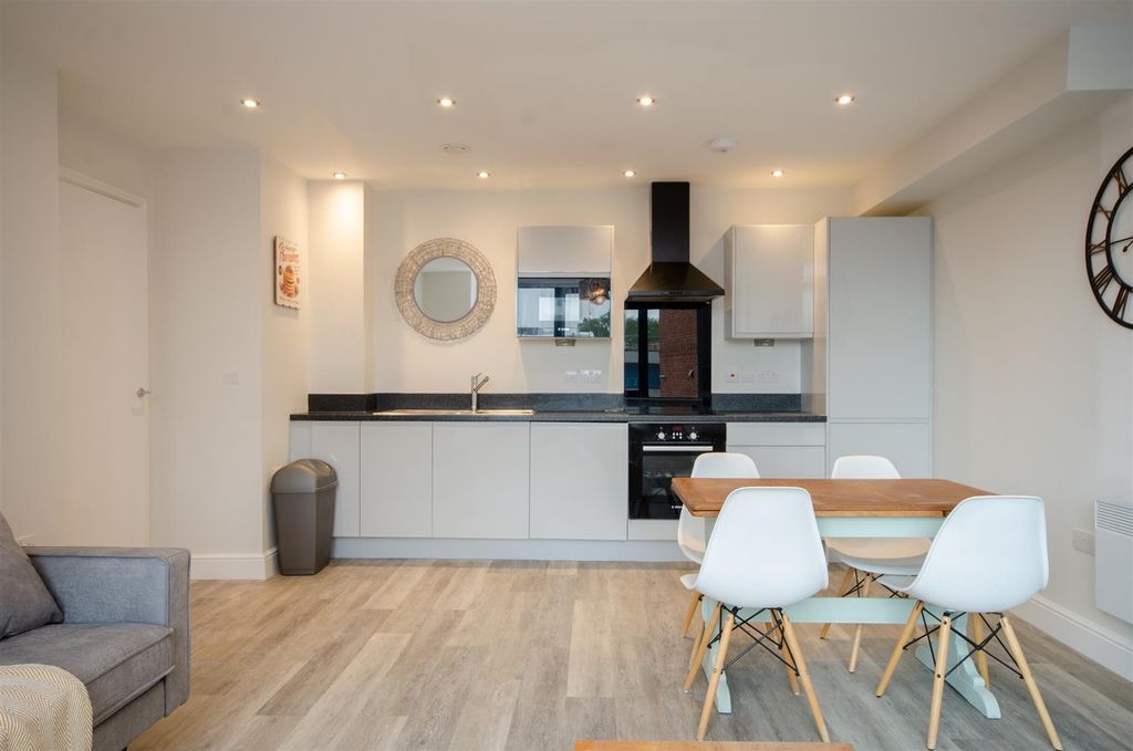 Property photo 3 of 6 Ozg-Nnywye6Bi_Badxrvgw.Jpg