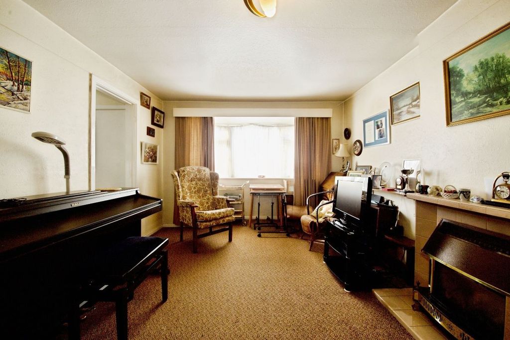 Property photo 3 of 22