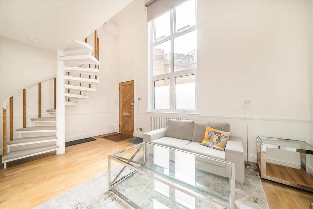 Property photo 1 of 4