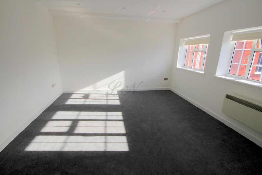 Property photo 3 of 4