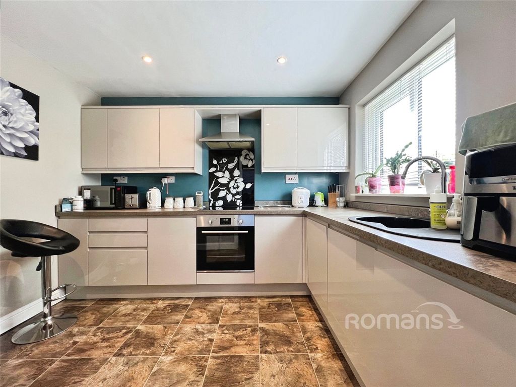 Property photo 3 of 13 Picture No. 04