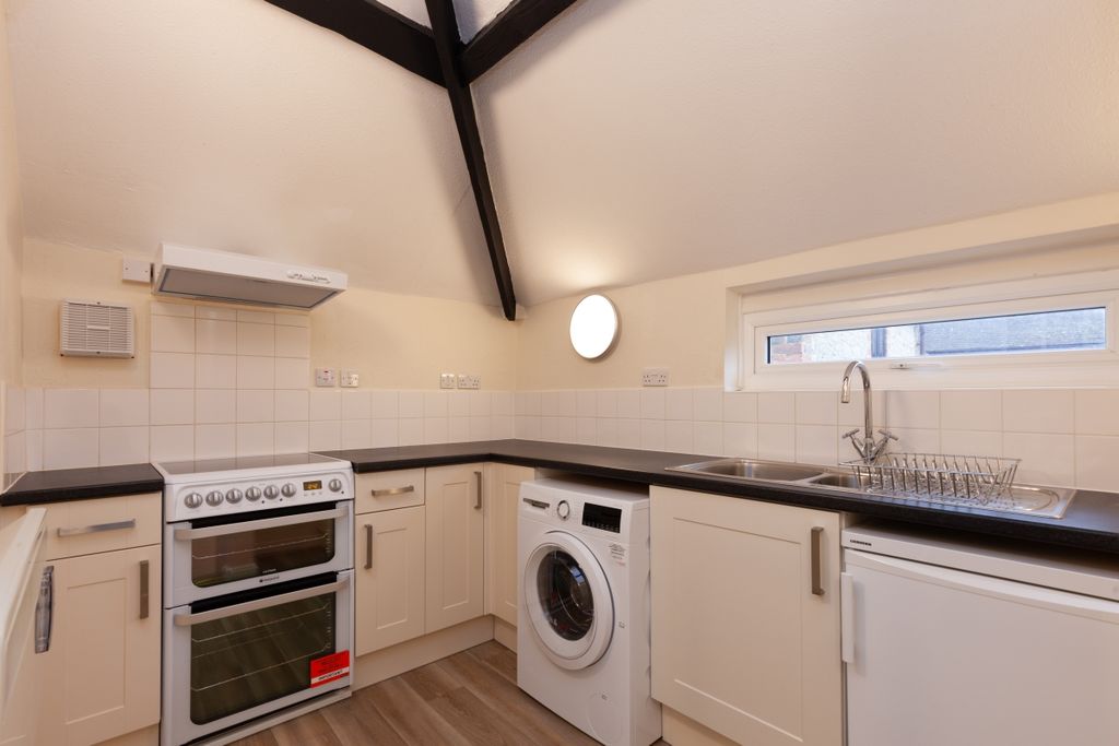 Property photo 2 of 7 179043